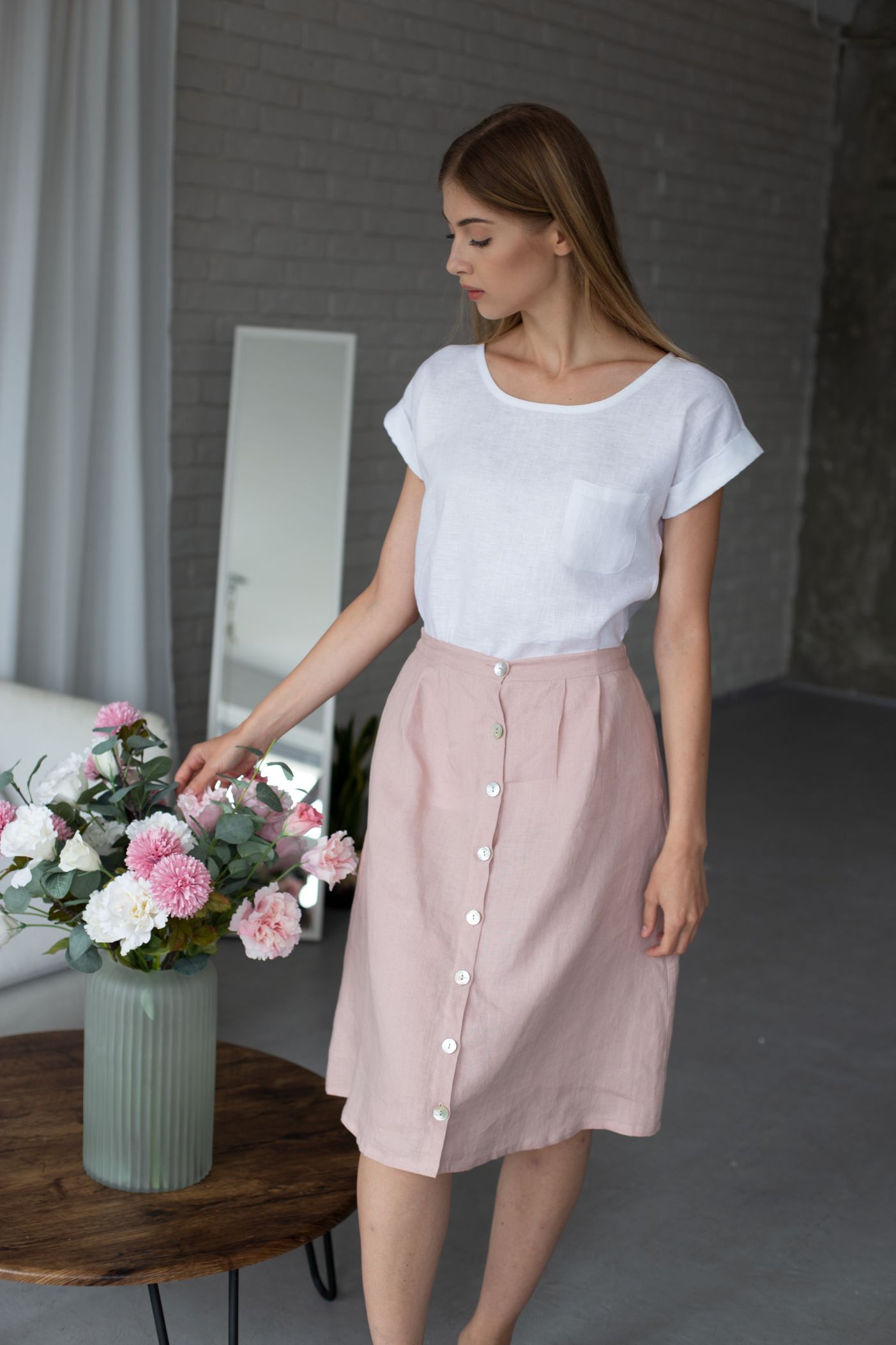 0112 - pink skirt