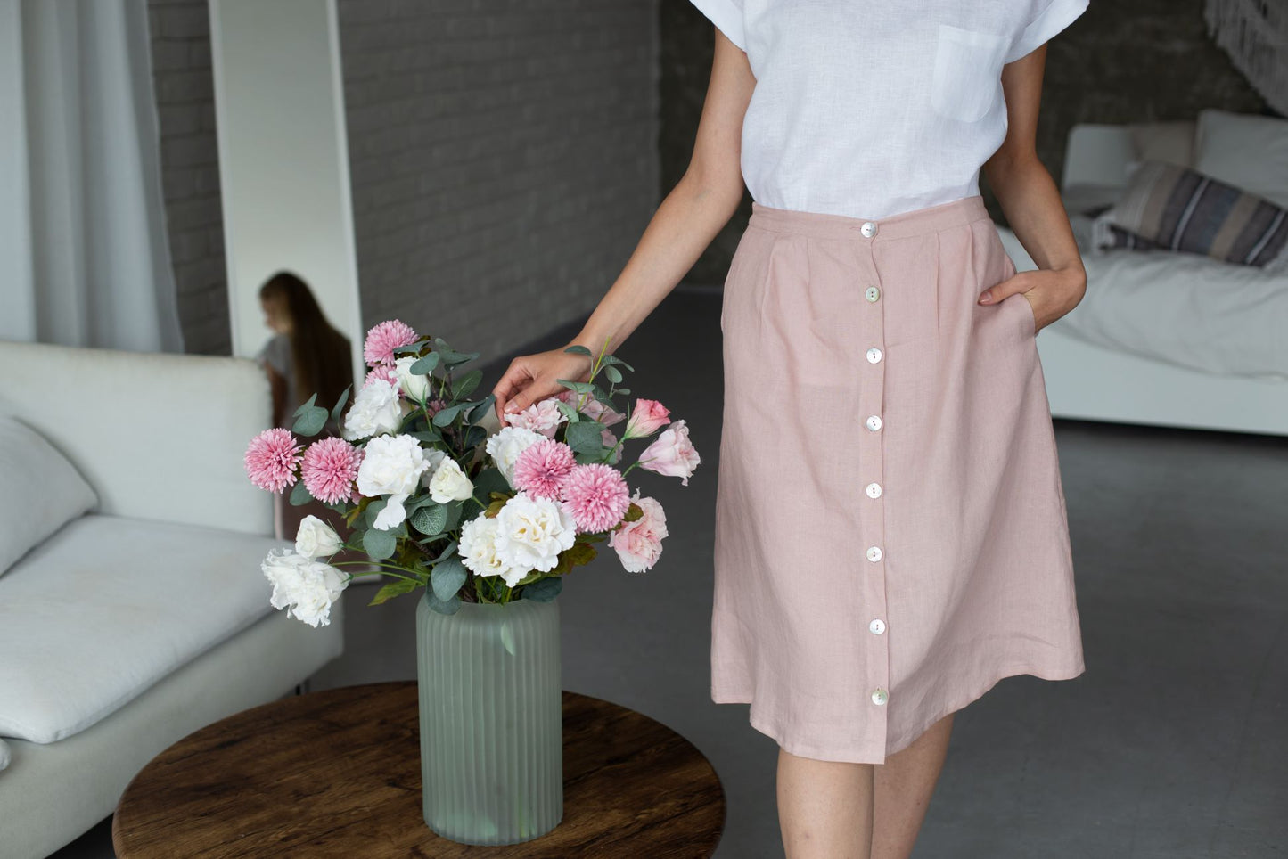 0112 - pink skirt