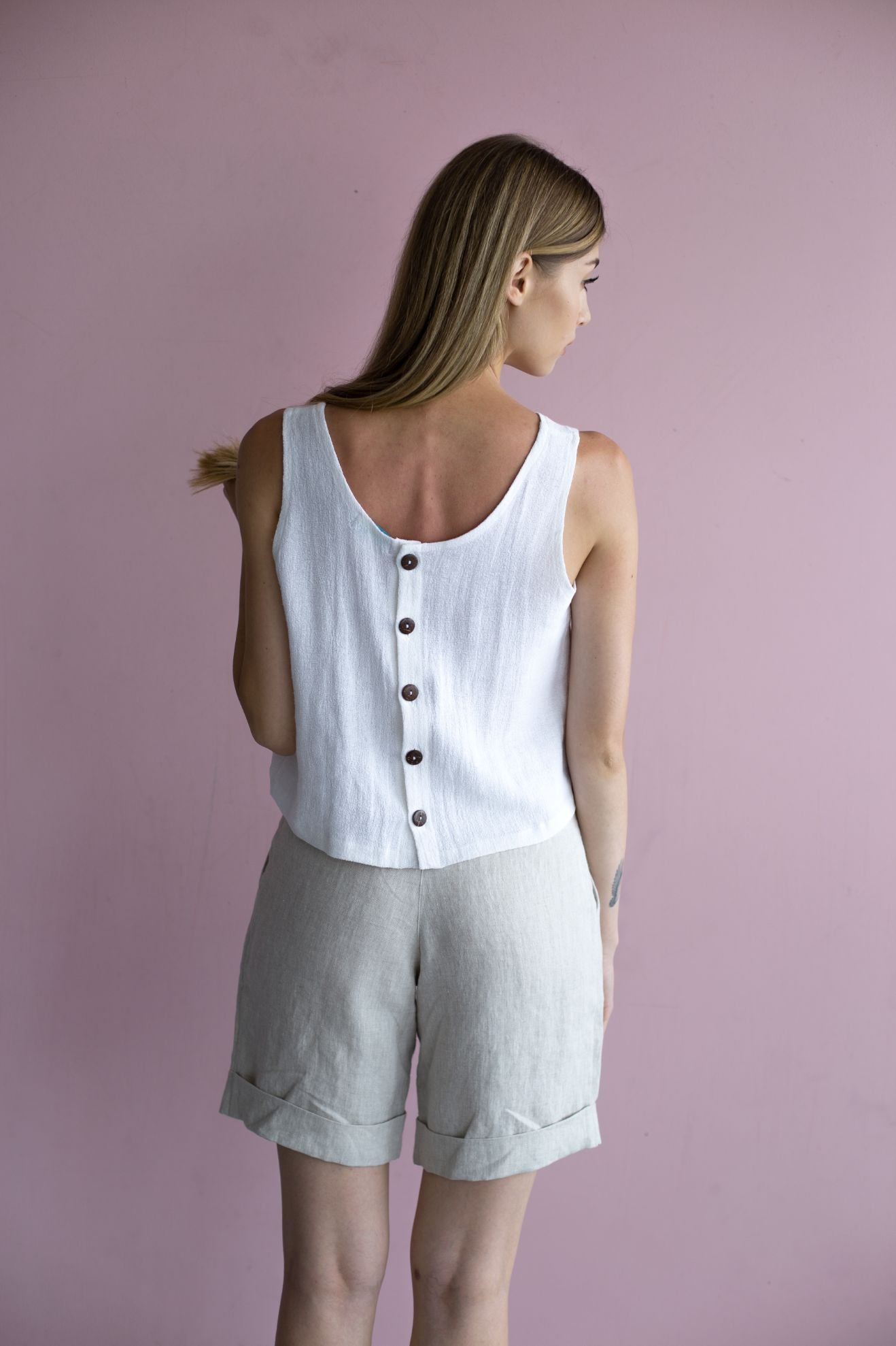 0349 – white top with buttons at the back