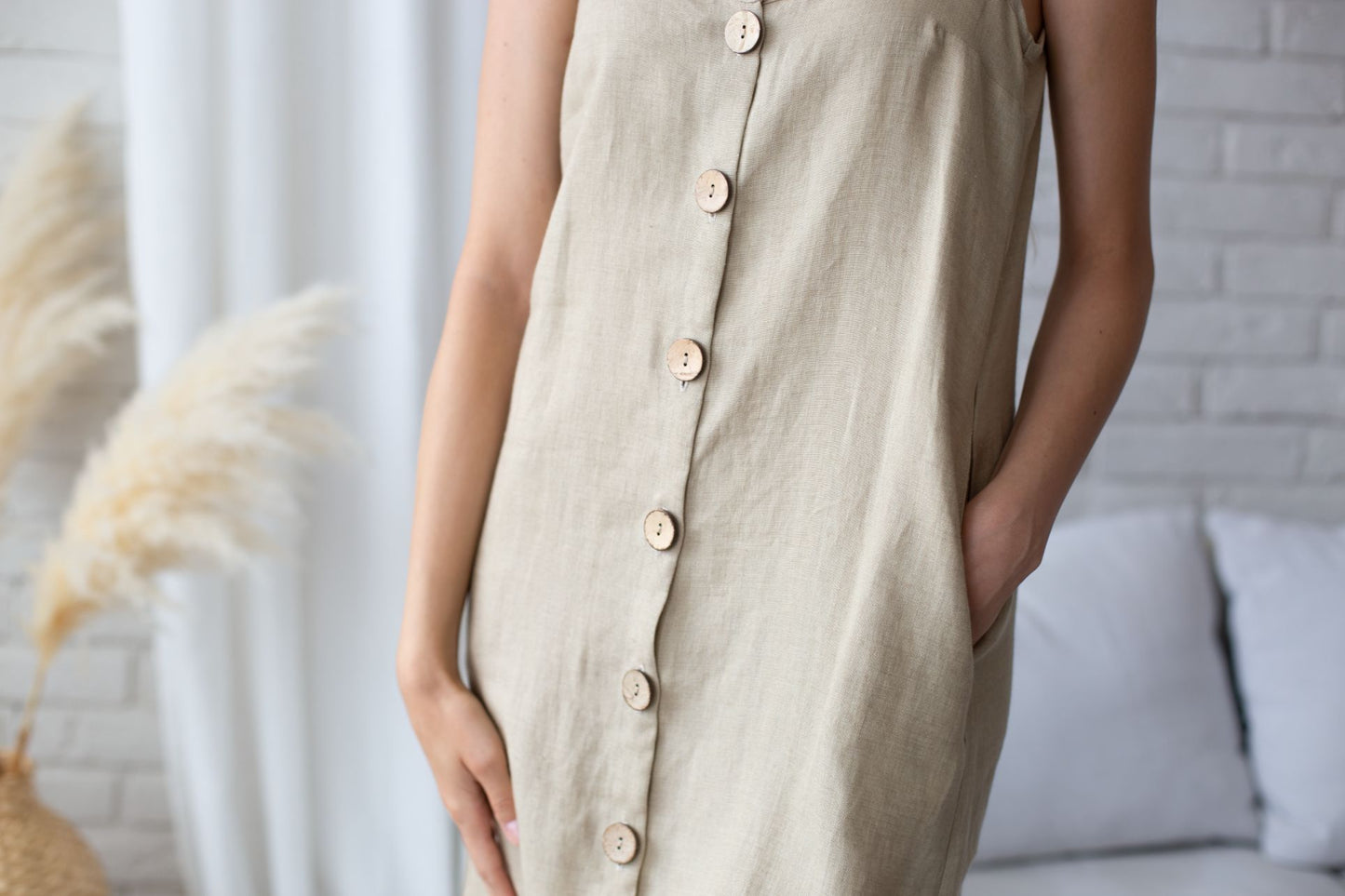 0657 – beige dress with straps