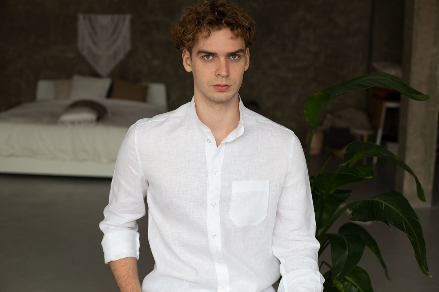 1206 - white long-sleeved shirt with stand-up collar