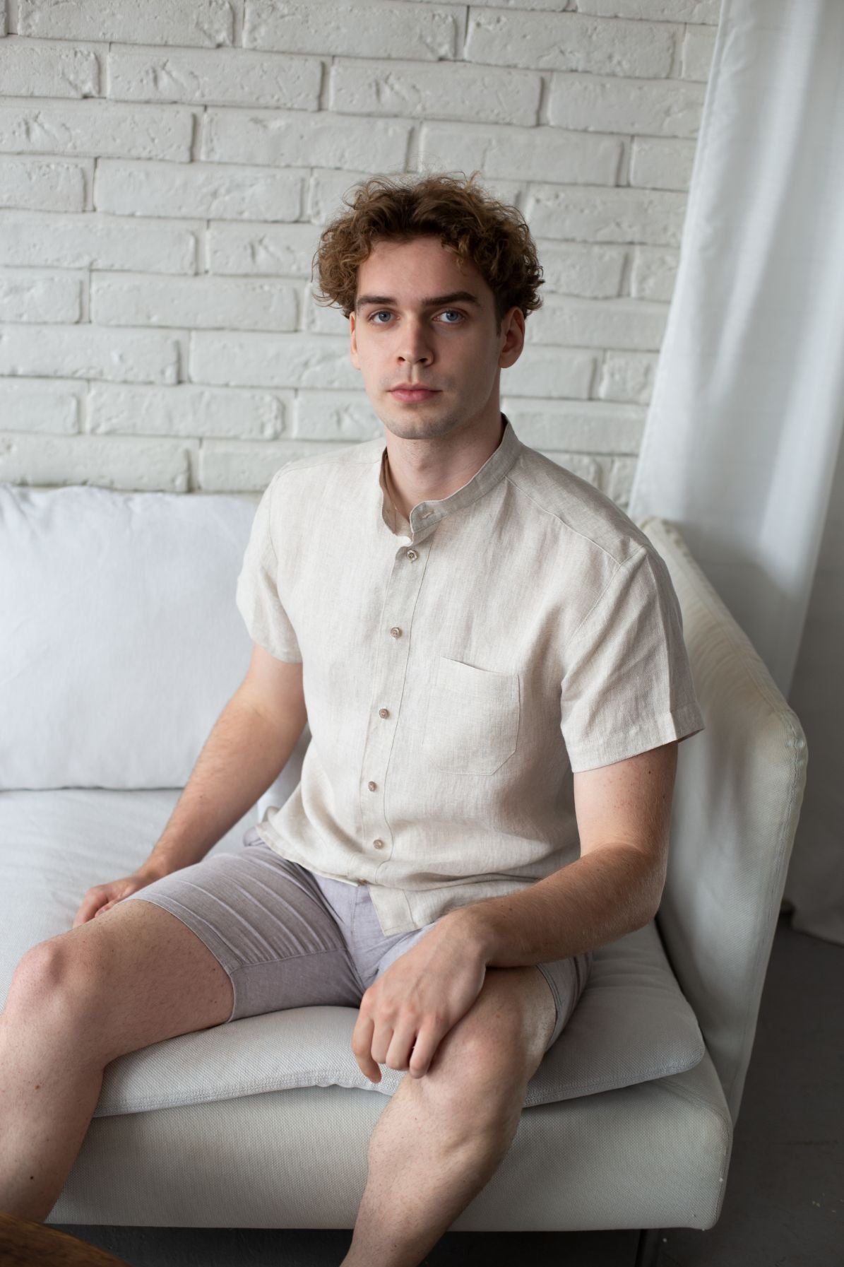 1220 - beige short-sleeved shirt with stand-up collar