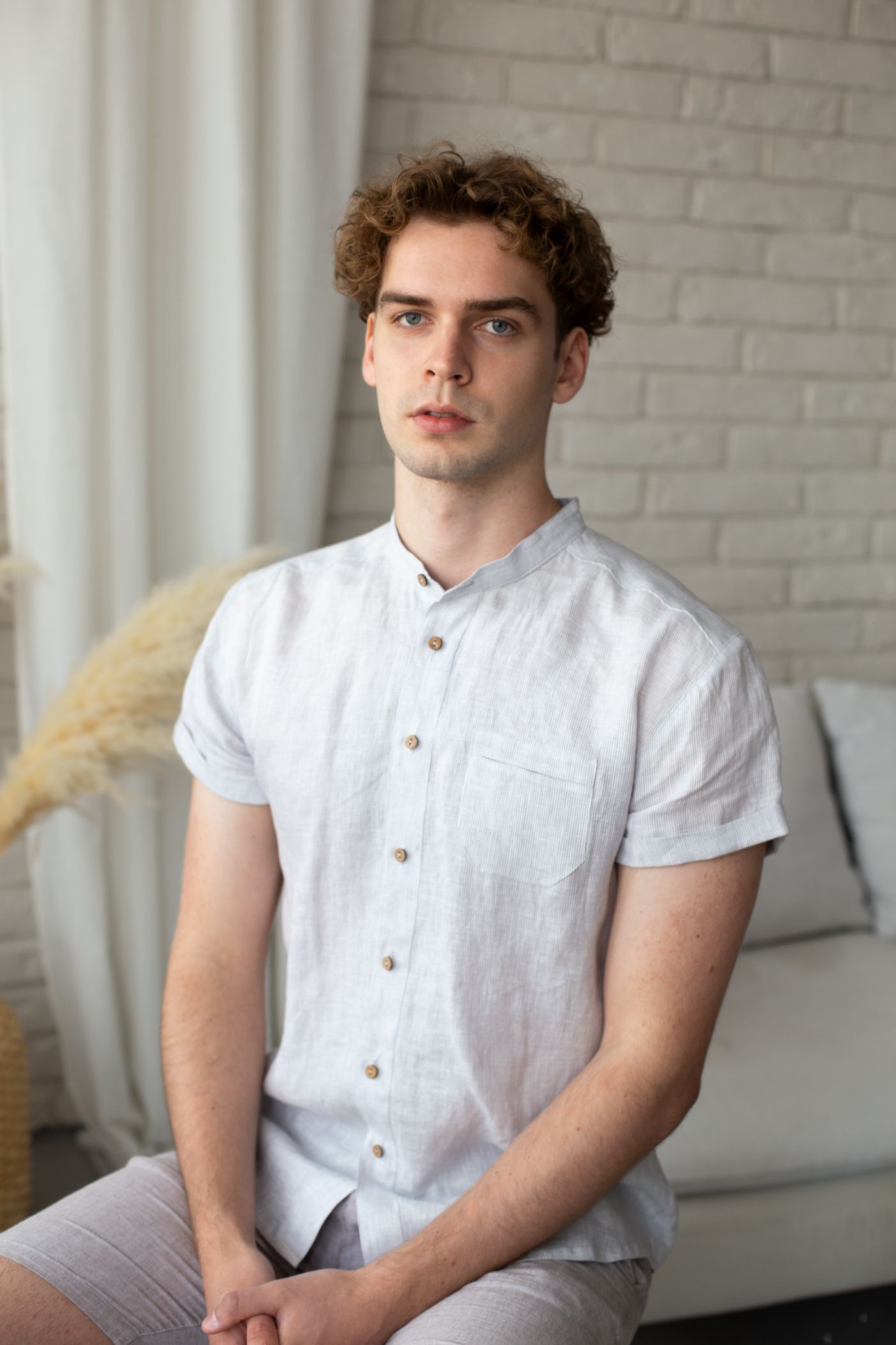 1243 - gray striped short-sleeved shirt with stand-up collar