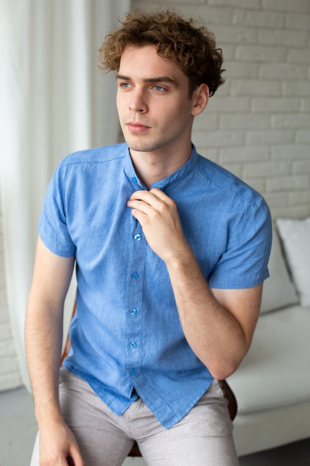 1228 - blue short-sleeved shirt
