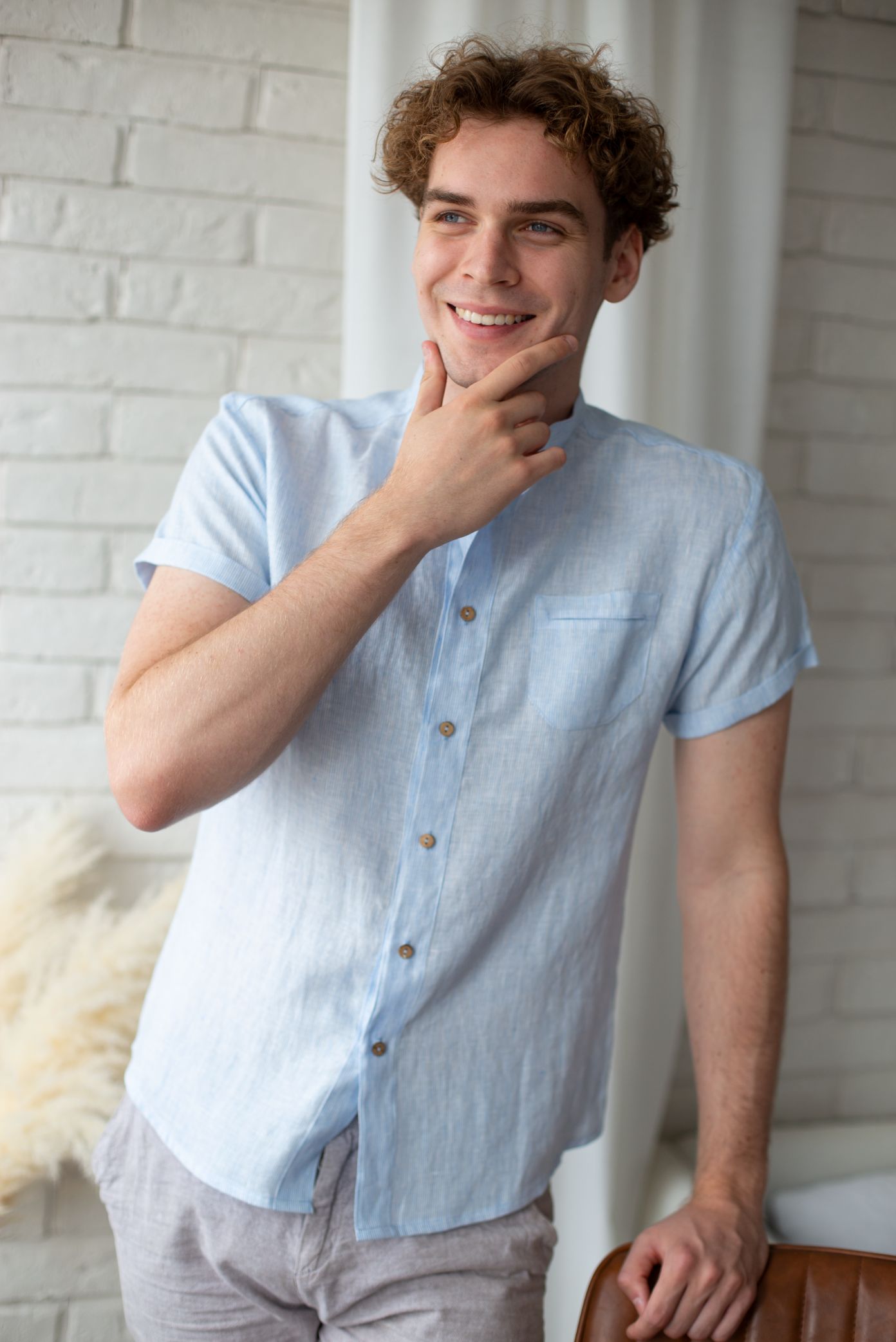 1244 - blue striped short-sleeved shirt with stand-up collar